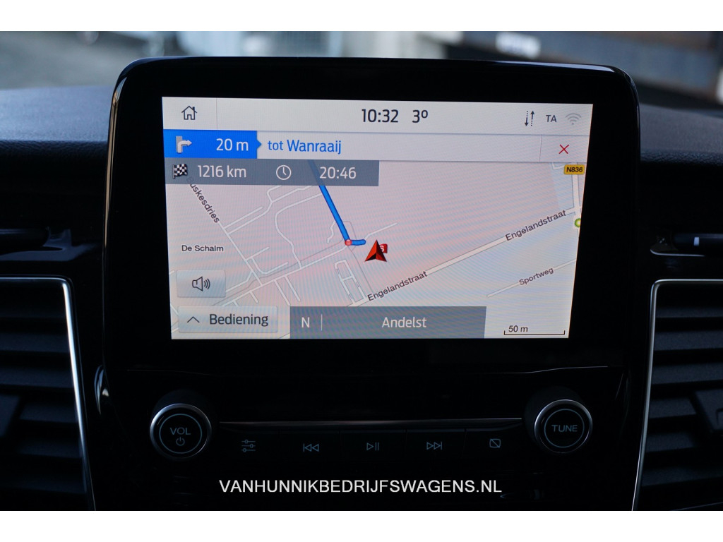 33992100-ford-transit-custom-12