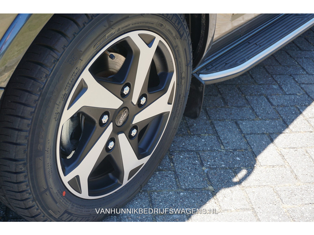 34224442-ford-transit-custom-21