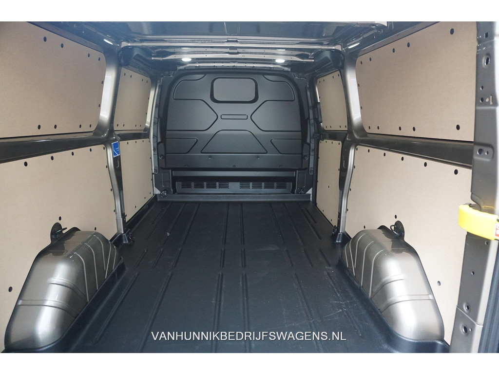 34752967-ford-transit-custom-7