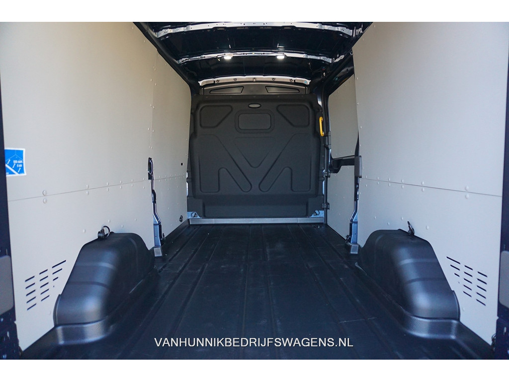 36588065-ford-transit-8