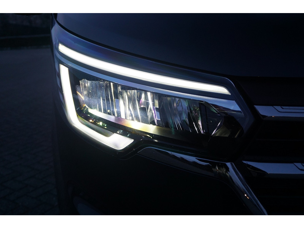 37242413-renault-trafic-20