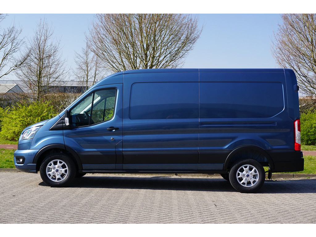 37319955-ford-transit-2