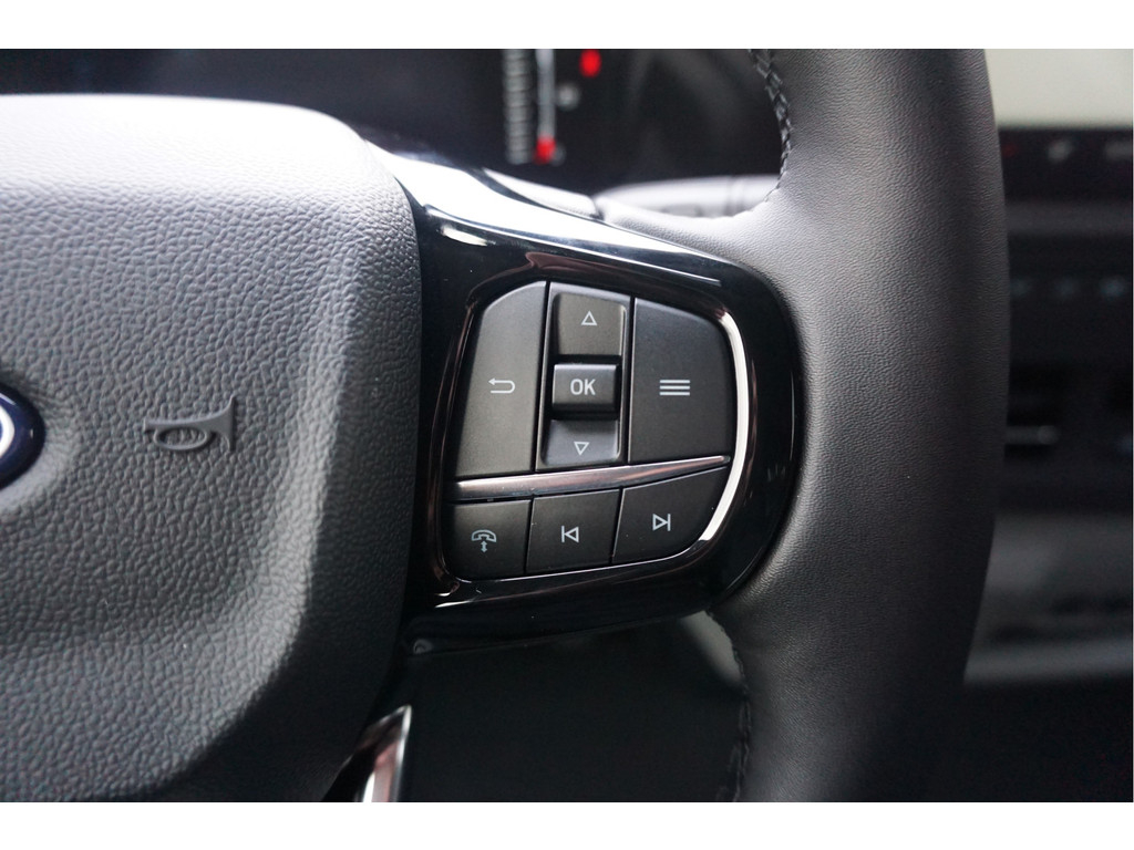 37358810-ford-transit-custom-14