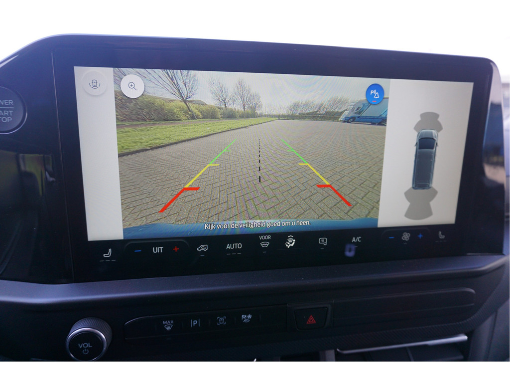 37723944-ford-transit-custom-13