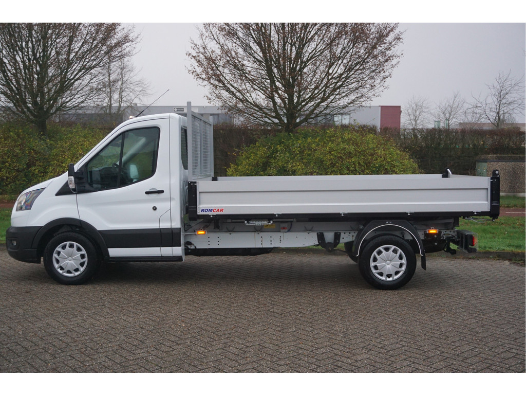 40212554-ford-transit-3