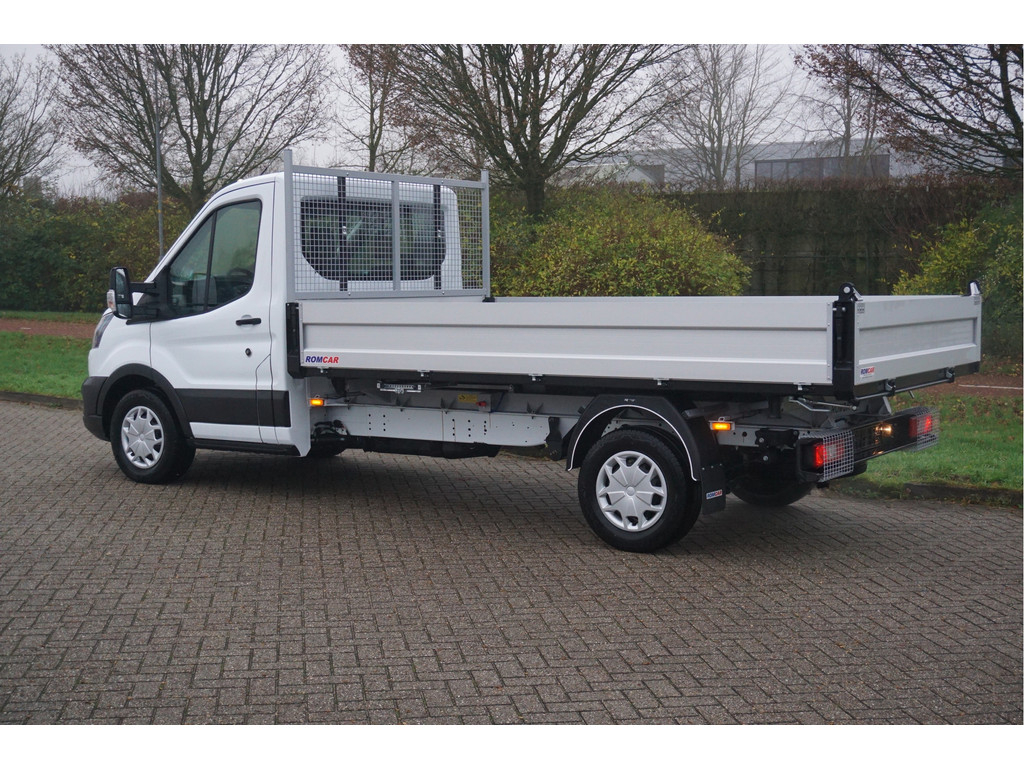 40212554-ford-transit-4