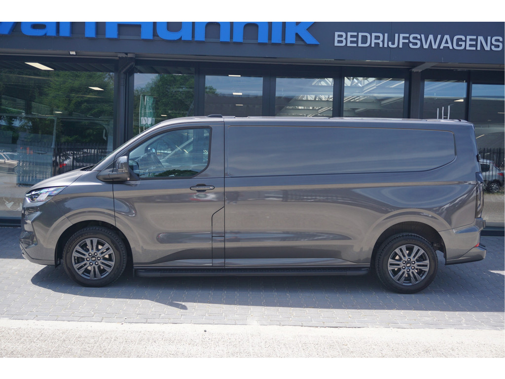 40244825-ford-transit-custom-2