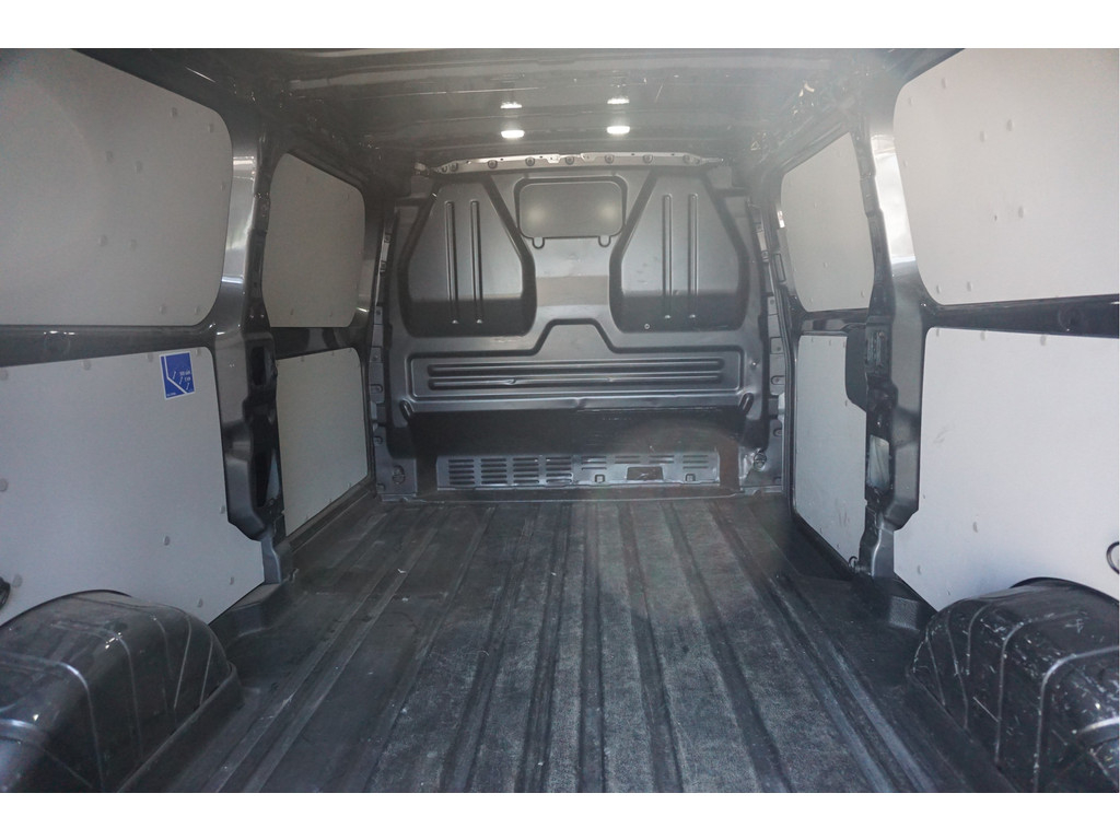 40244825-ford-transit-custom-9