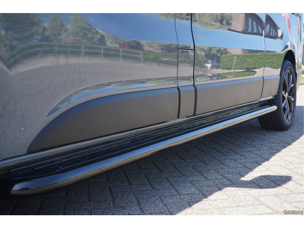 40347817-renault-trafic-23