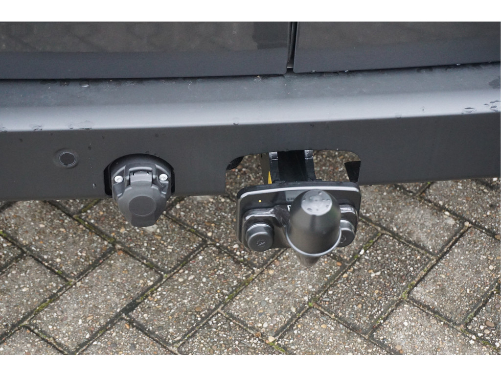 40368000-ford-transit-custom-16