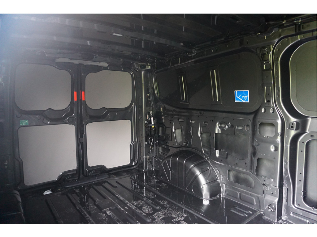 40368000-ford-transit-custom-8