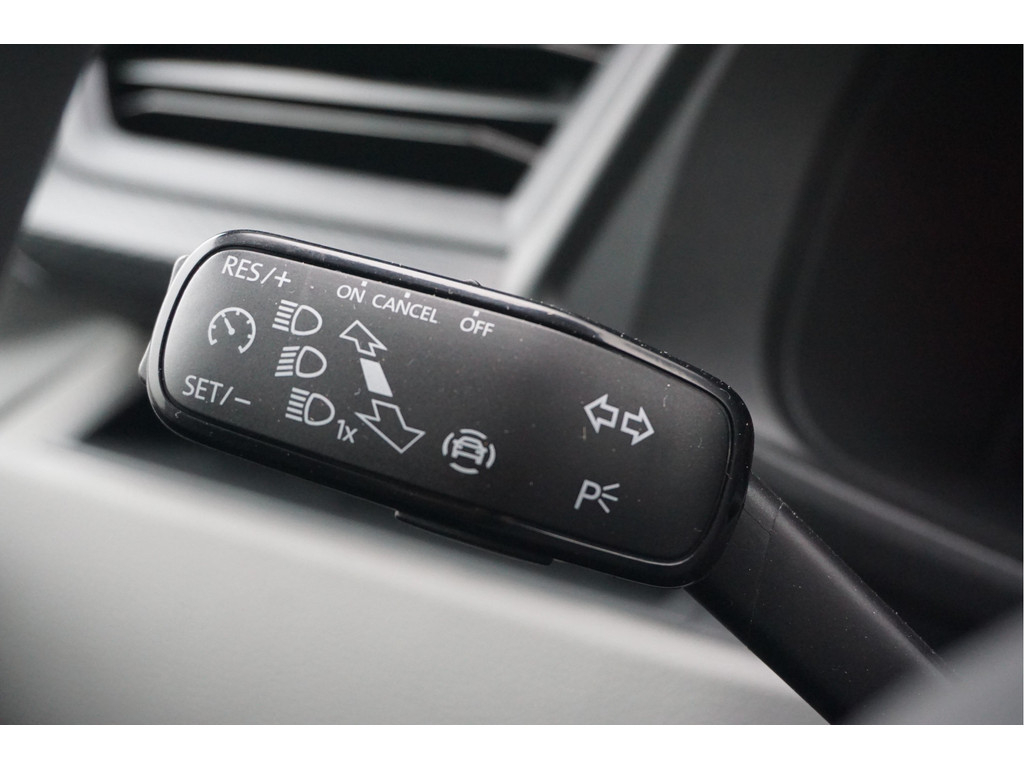 41241034-volkswagen-transporter-16