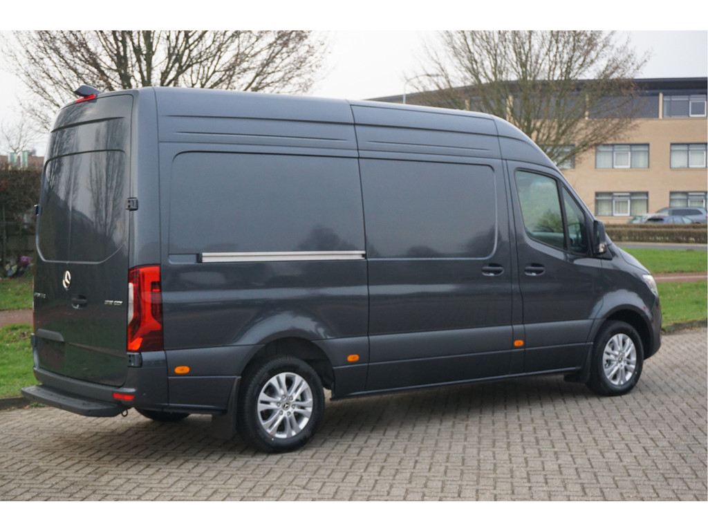 41435182-mercedes-benz-sprinter-4