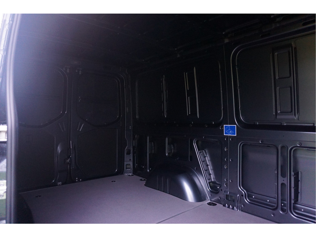 41435263-mercedes-benz-sprinter-8