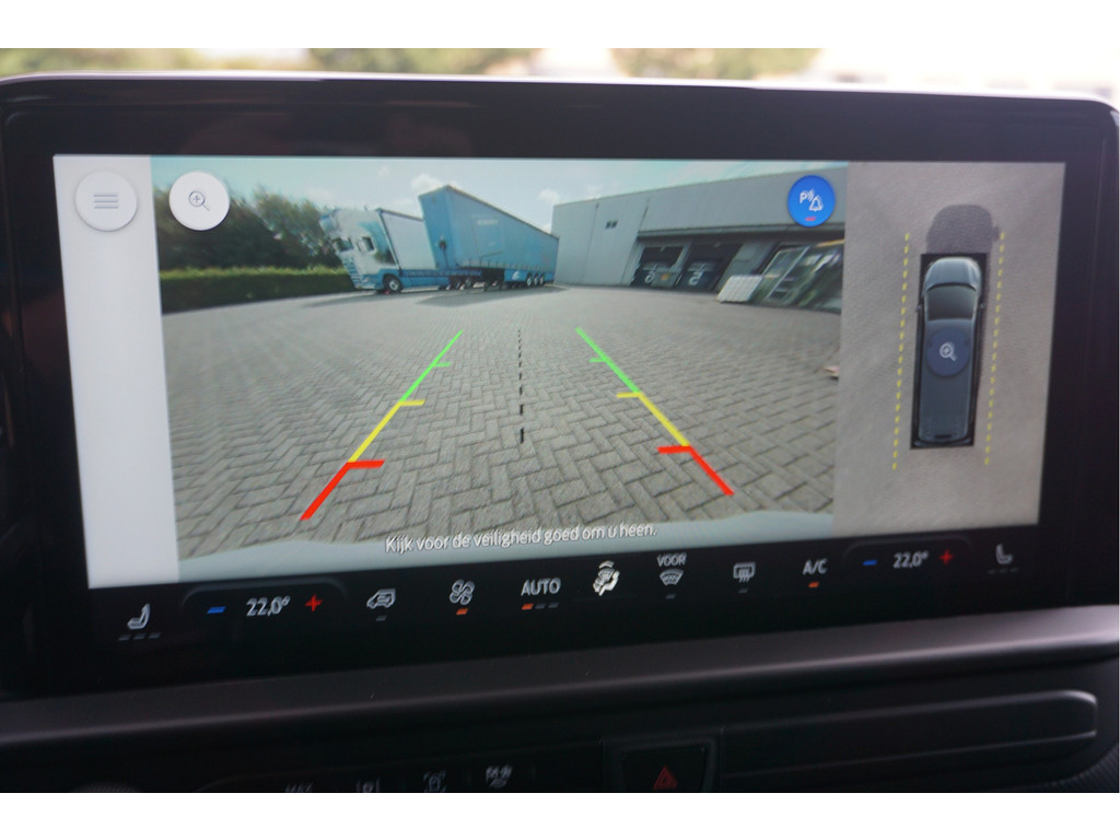 41944395-ford-transit-custom-12