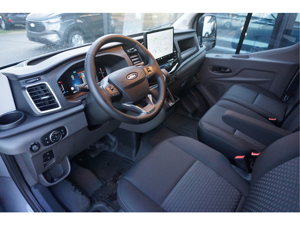 42123803-ford-transit-9