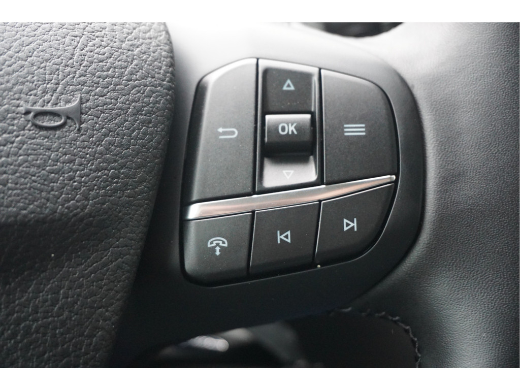 42128391-ford-transit-14