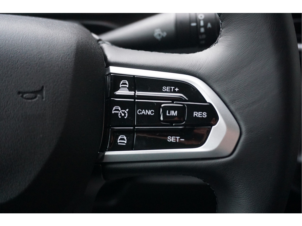 42129001-citroen-jumper-19