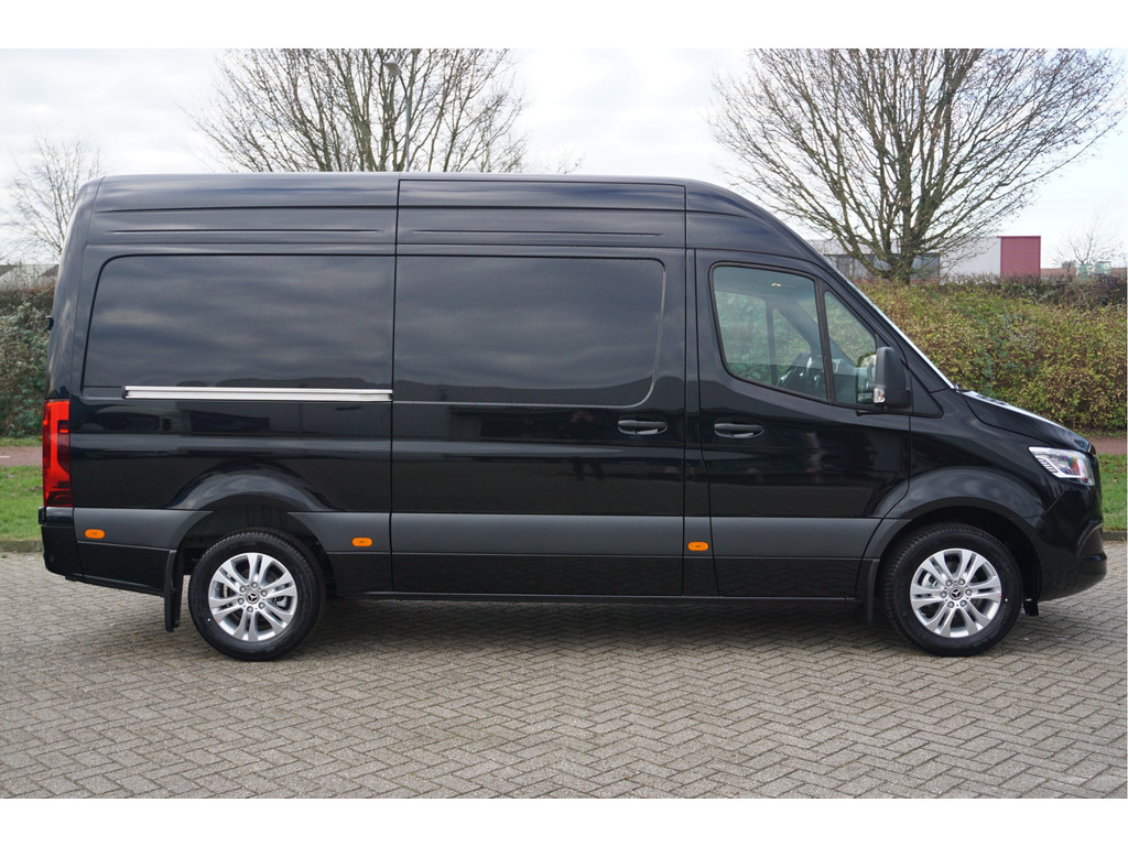 42172713-mercedes-benz-sprinter-3