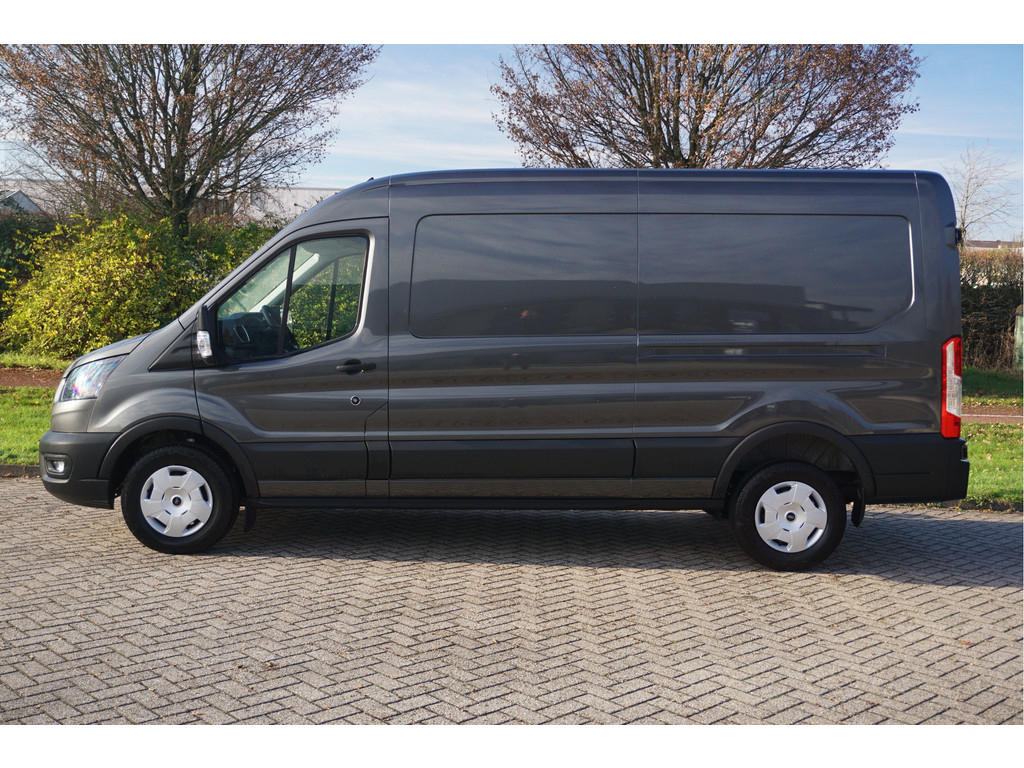 42212981-ford-transit-2