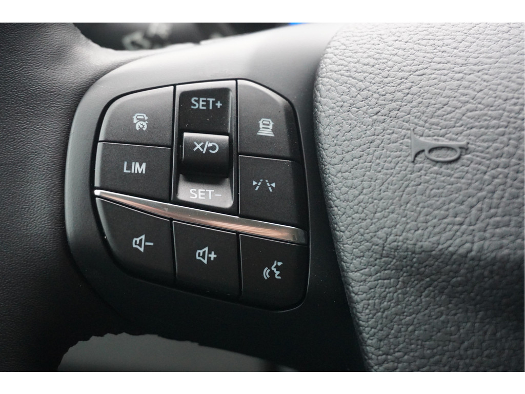 42218202-ford-transit-13