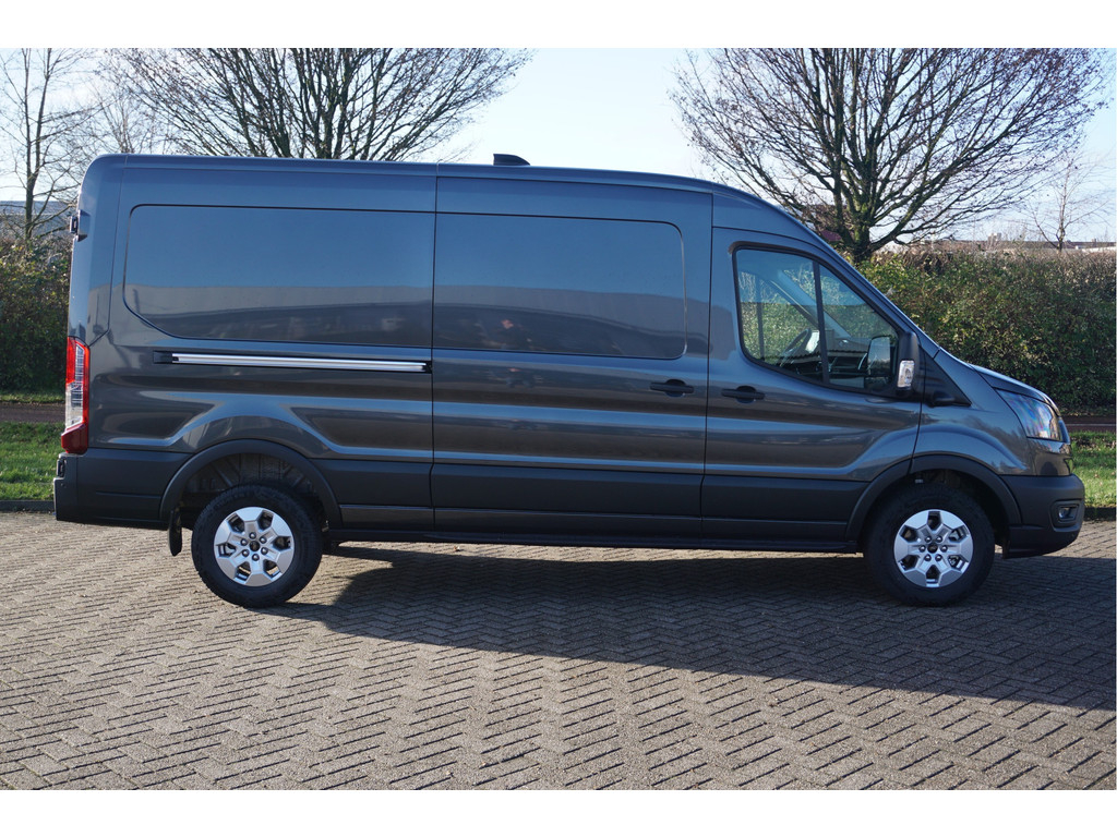 42218202-ford-transit-5