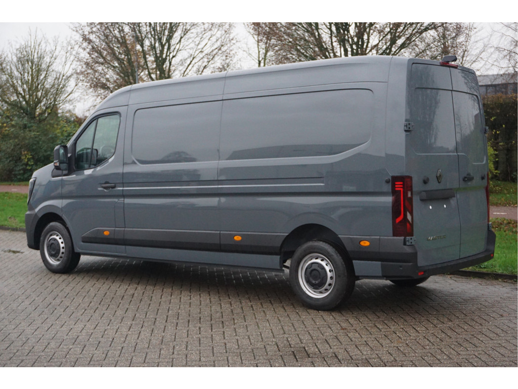 42230964-renault-master-3