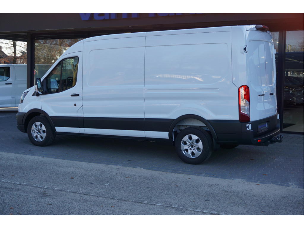 42465194-ford-transit-3