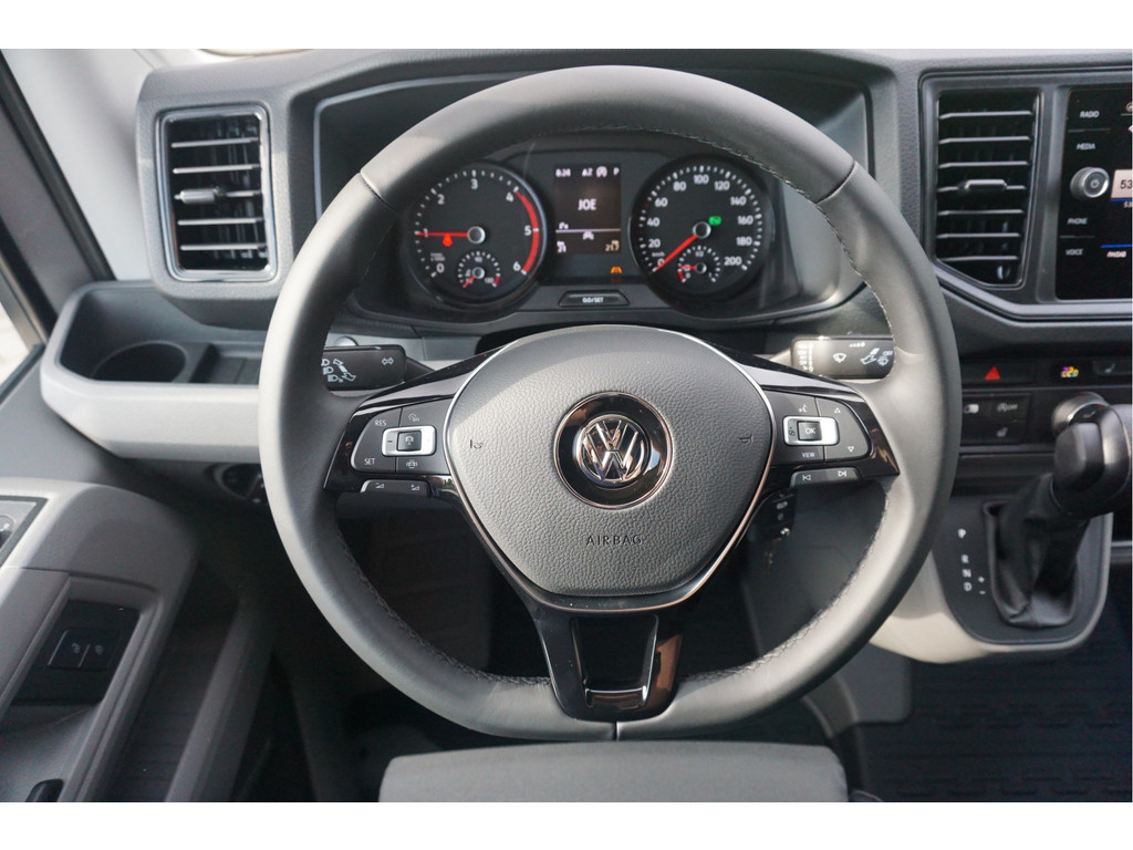 42769760-volkswagen-crafter-8