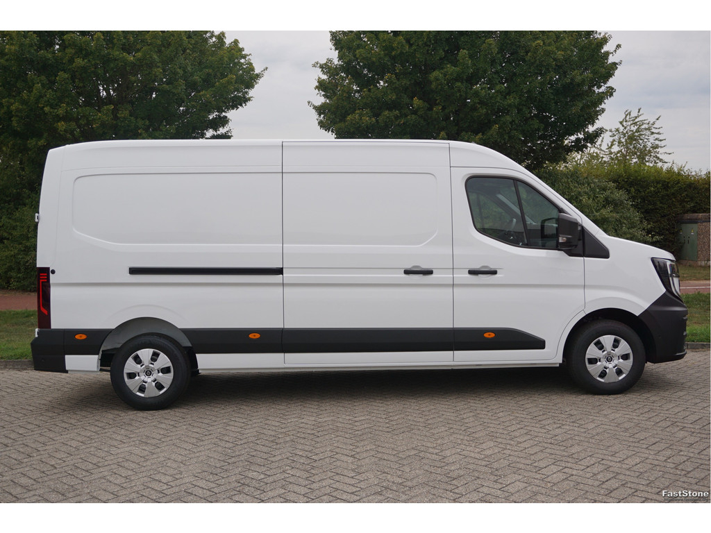 42911697-renault-master-5