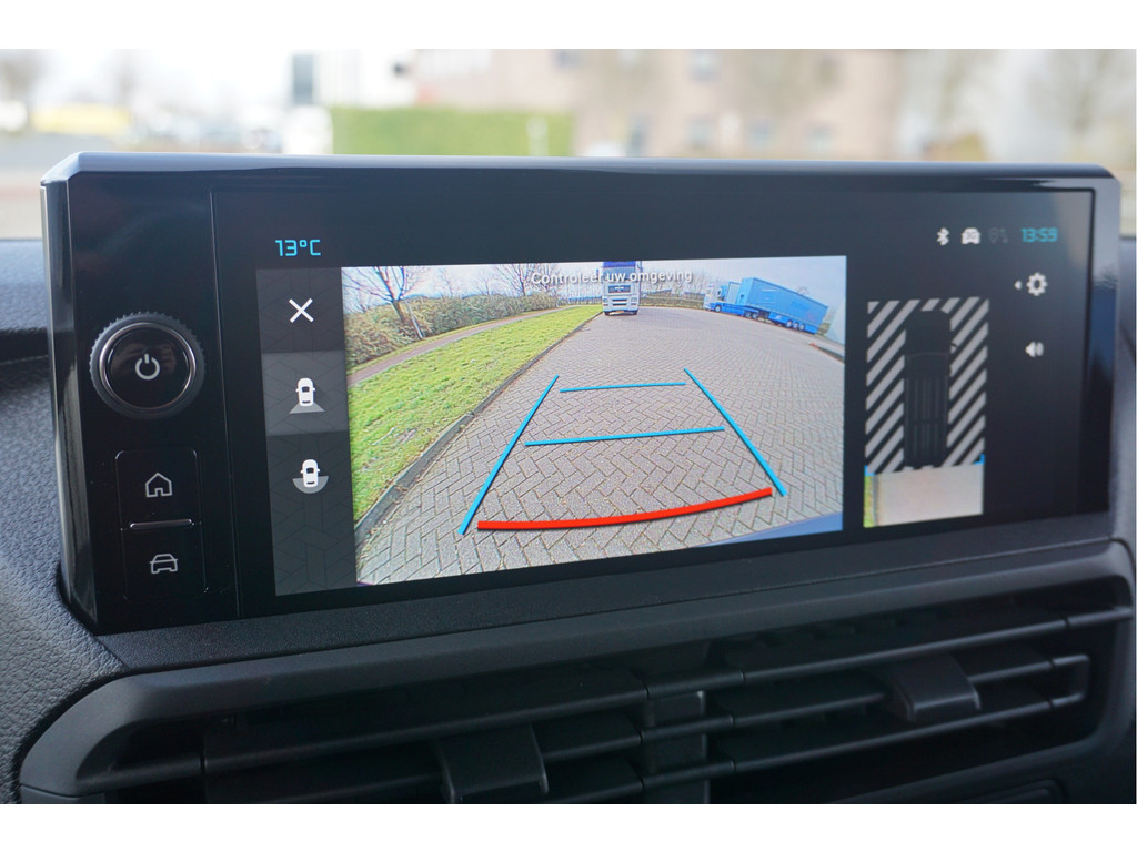 42948344-citroen-jumpy-12