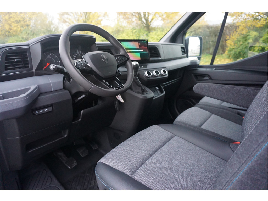 43005489-renault-master-10