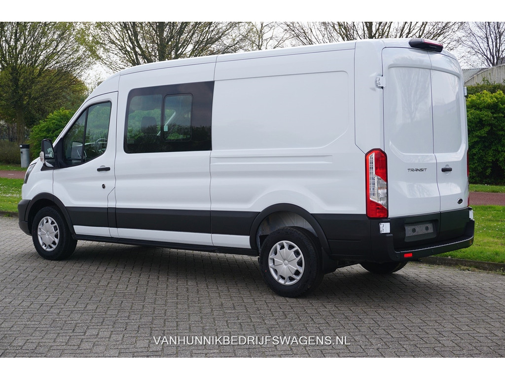 43086906-ford-transit-3