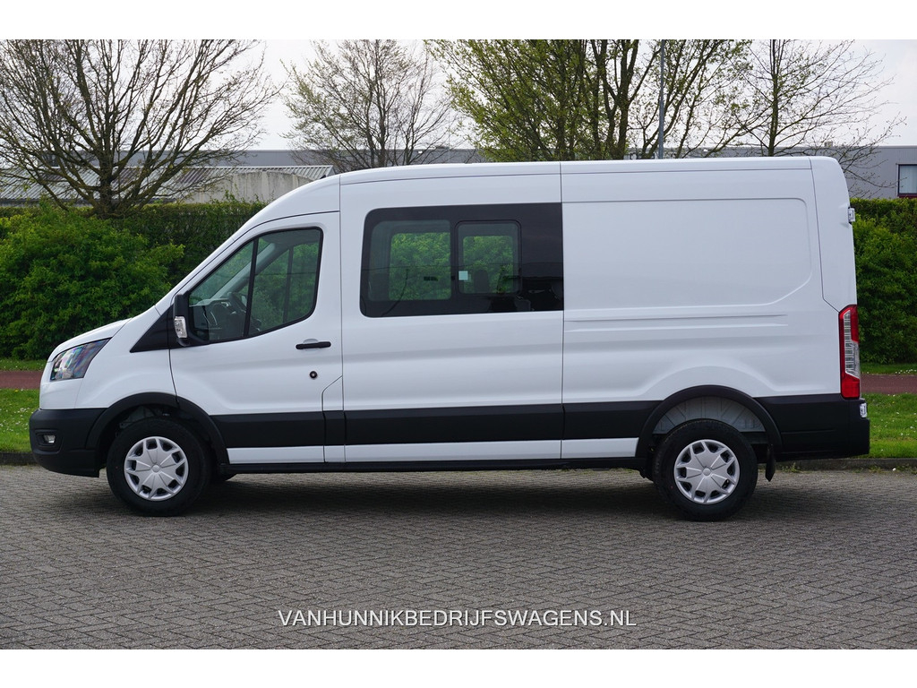 43086917-ford-transit-2