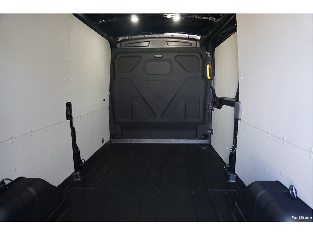 43573979-ford-transit-7