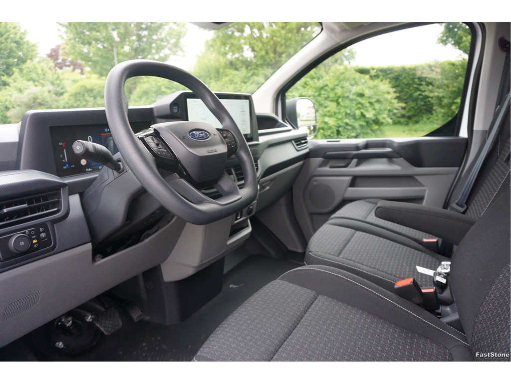 44750605-ford-transit-custom-9