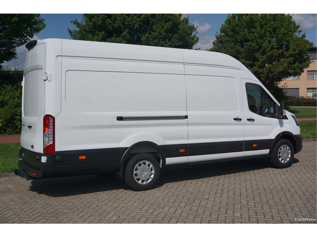 45143311-ford-transit-5