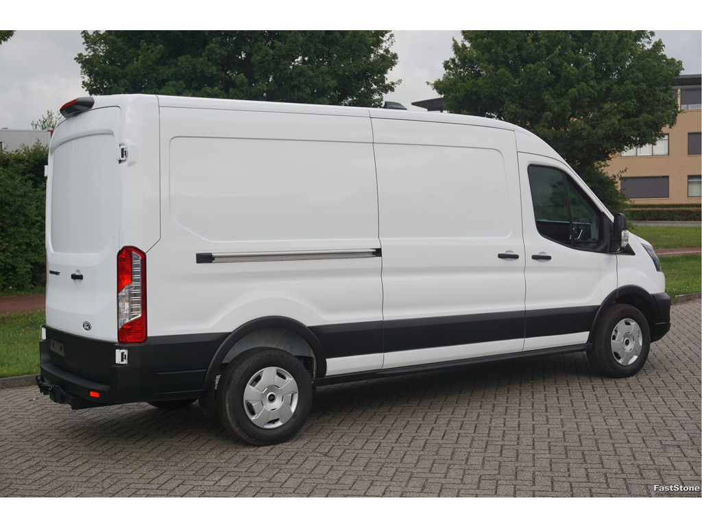 45257064-ford-transit-4