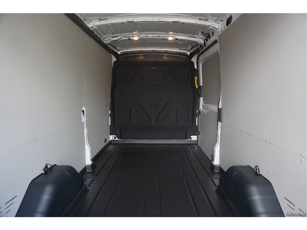 45257266-ford-transit-7