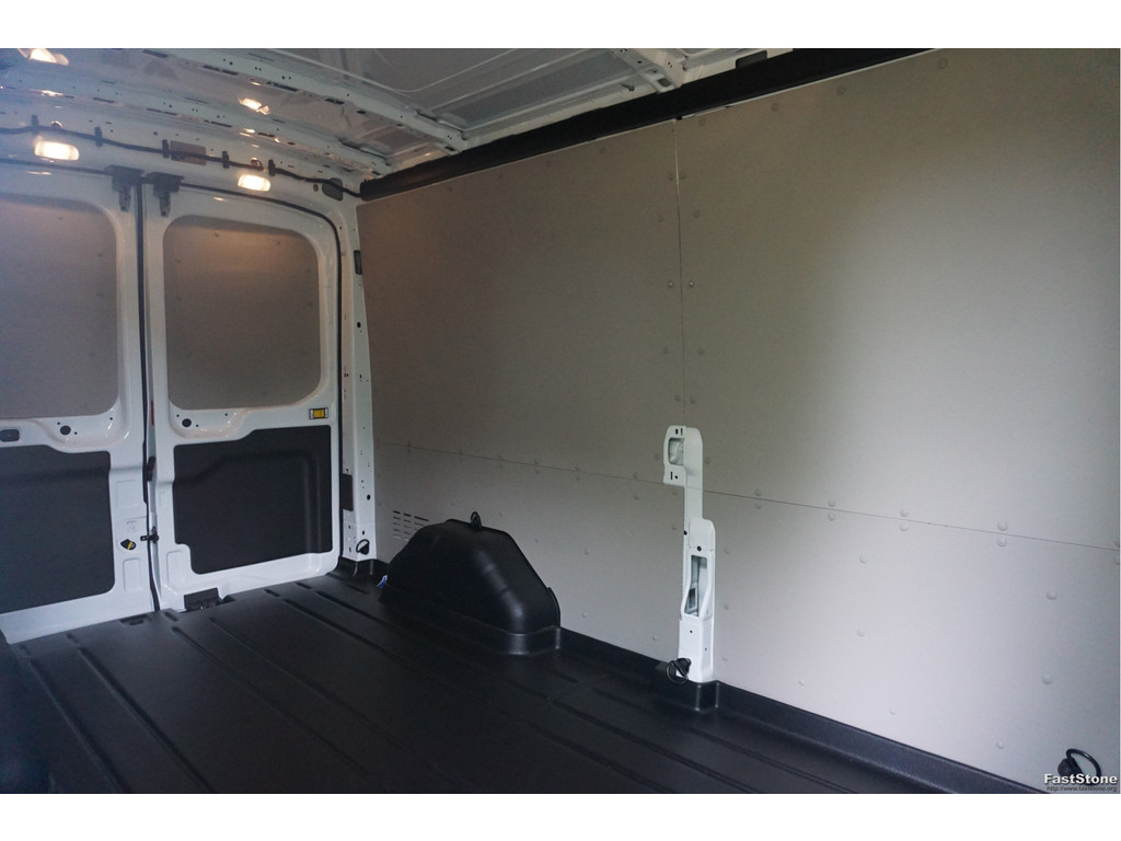 45257266-ford-transit-8