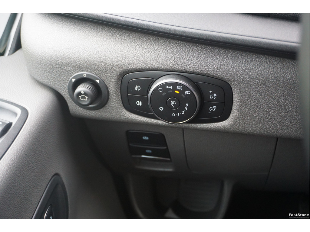 45257339-ford-transit-14