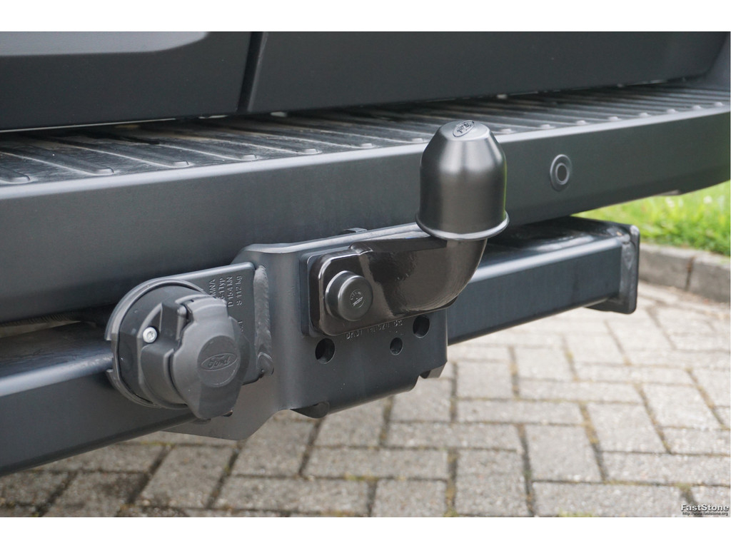 45257339-ford-transit-16