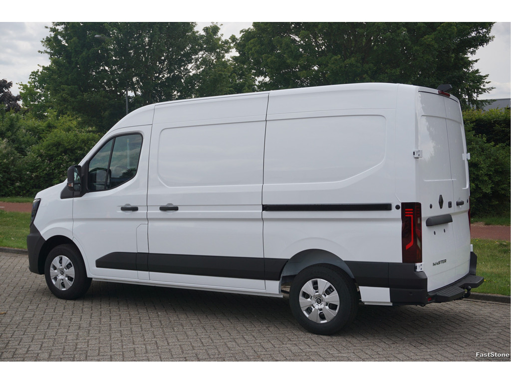 45747112-renault-master-3