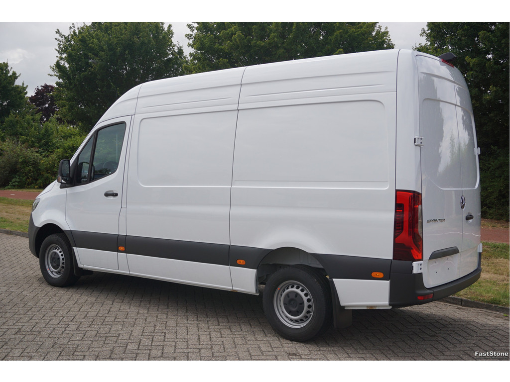 46552945-mercedes-benz-sprinter-3