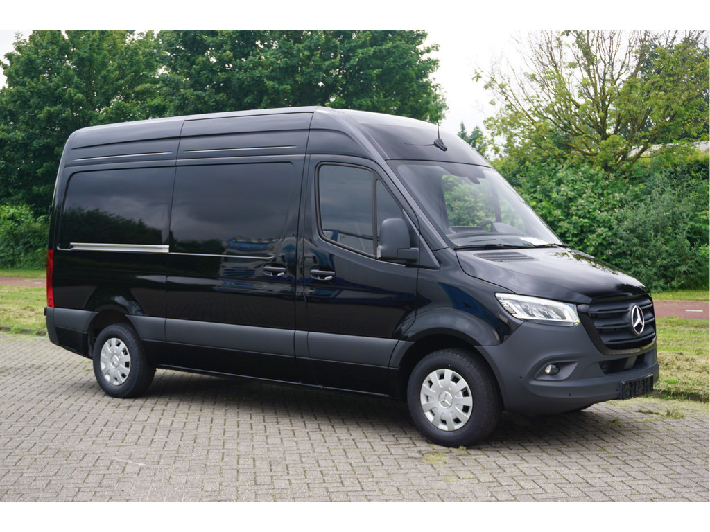 47569152-mercedes-benz-sprinter-4