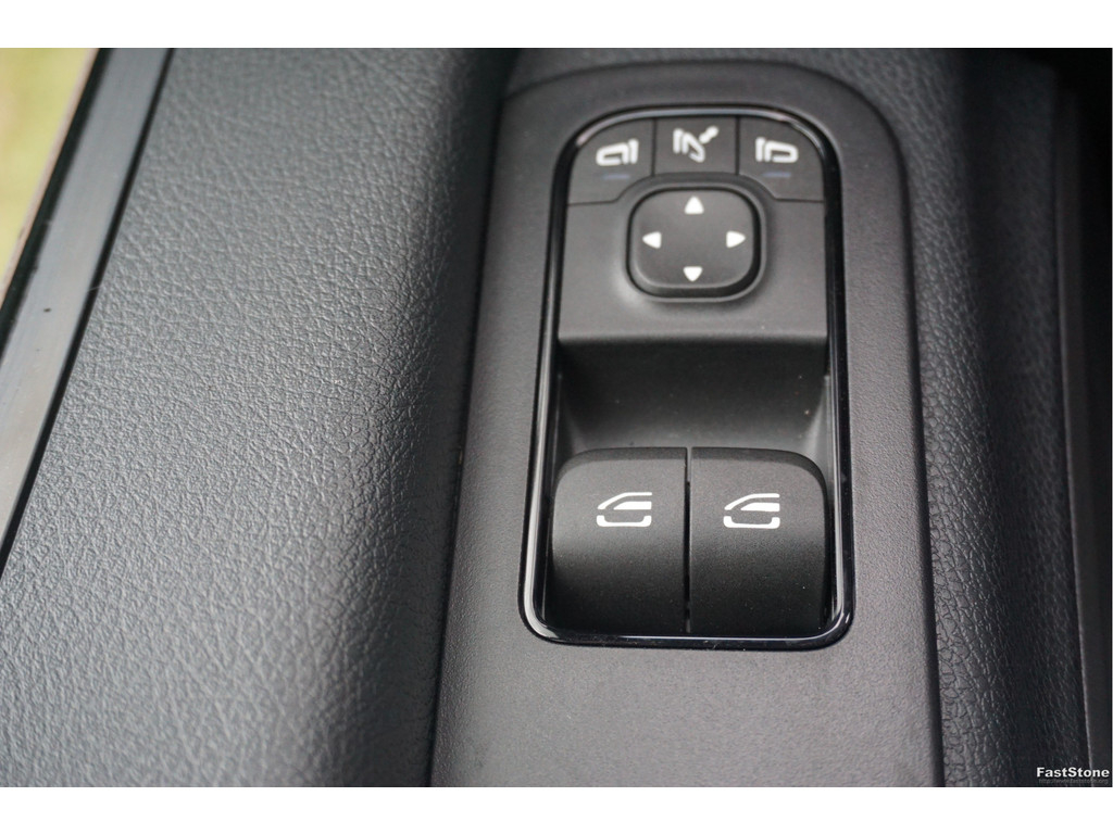 47569334-mercedes-benz-sprinter-18