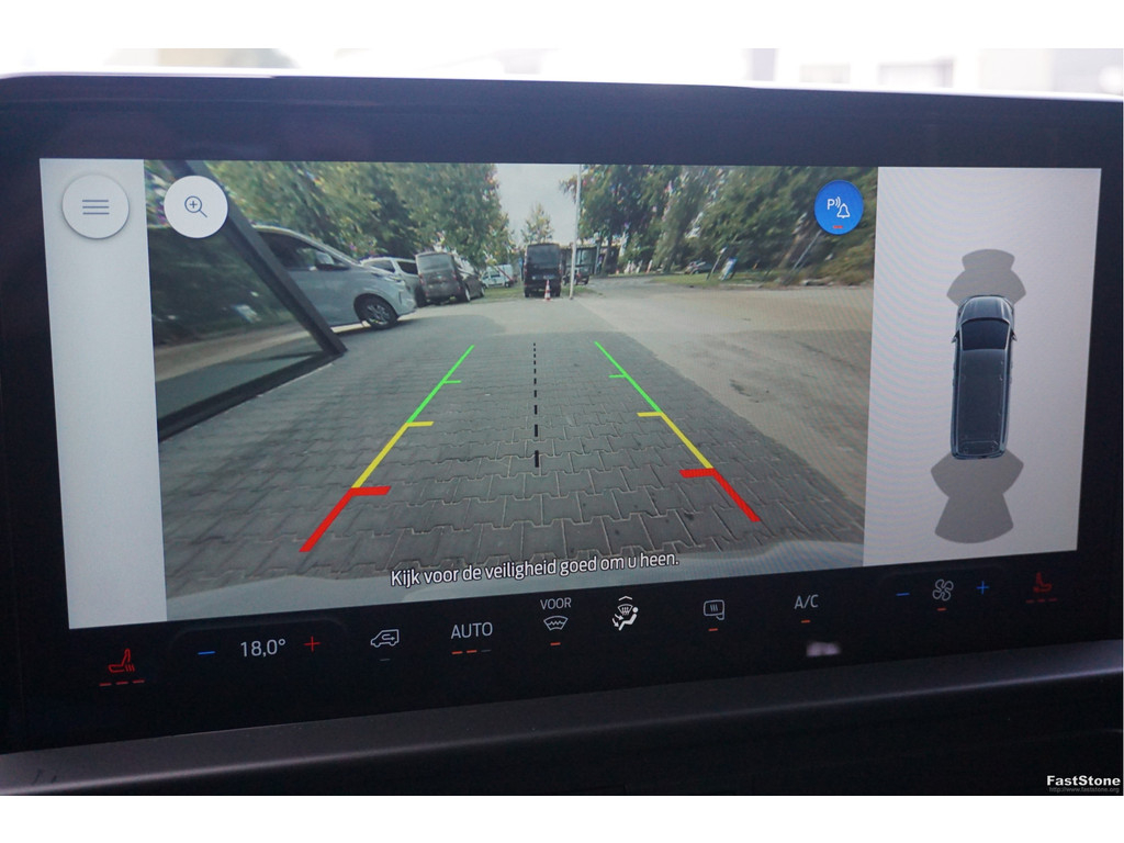 47966363-ford-transit-custom-12