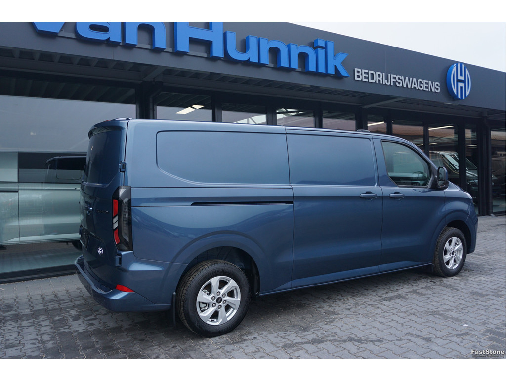 47966604-ford-transit-custom-4