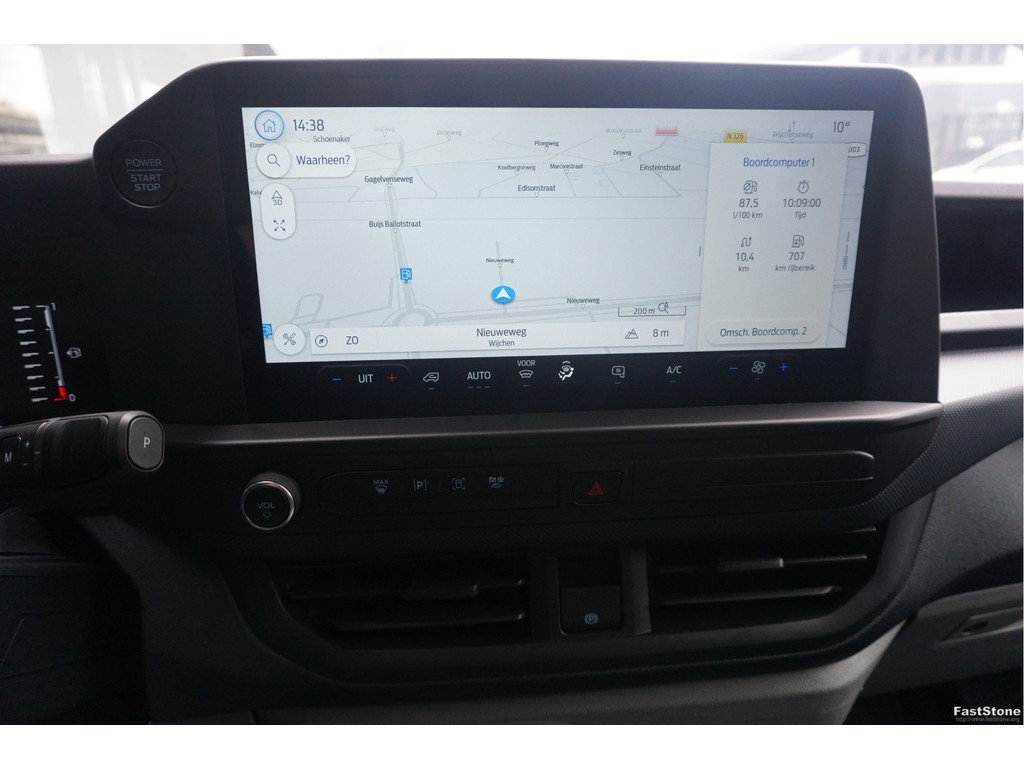 47968461-ford-transit-custom-10