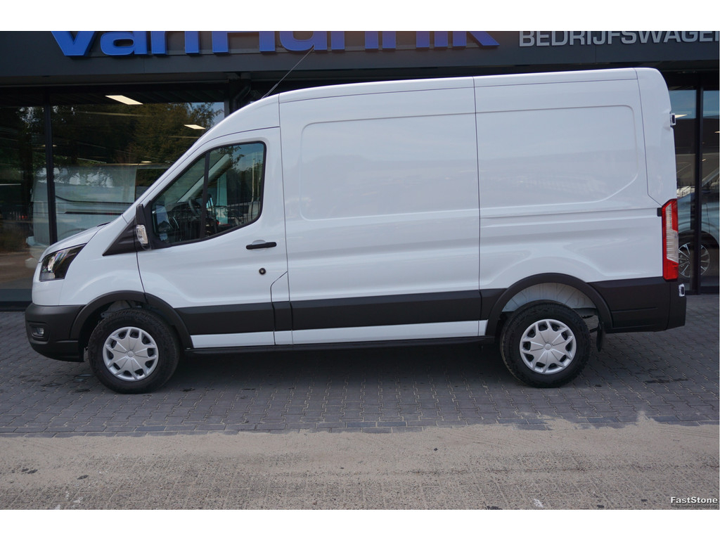 47981564-ford-transit-2